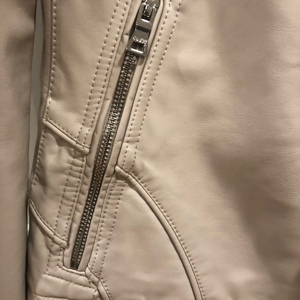 Guess Jacket Size M/M/M - image 3